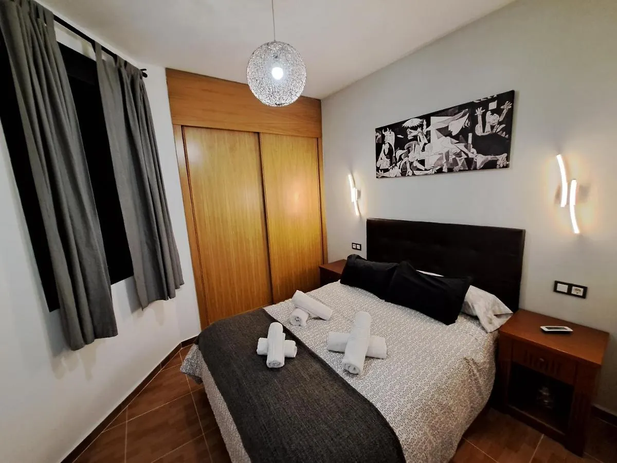 Apartamento Eursu Centro Con Piscina 0*, Malaga Spain